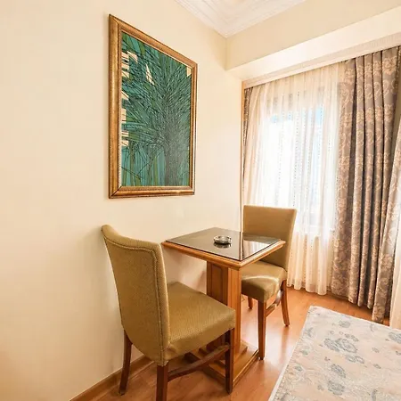 Отель The Grand Hisar De Pera Taksim 3*